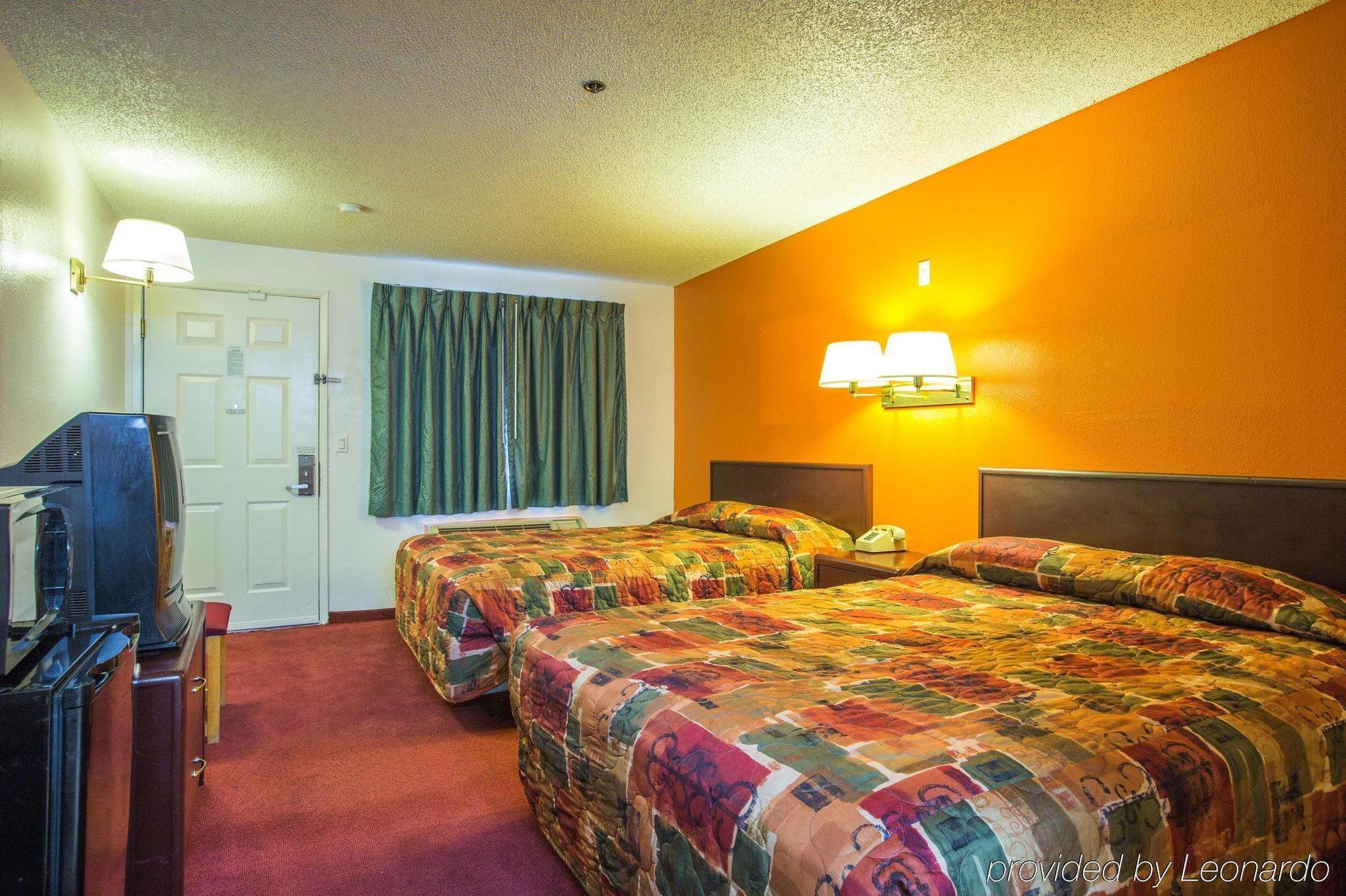 University Inn Fresno Dış mekan fotoğraf