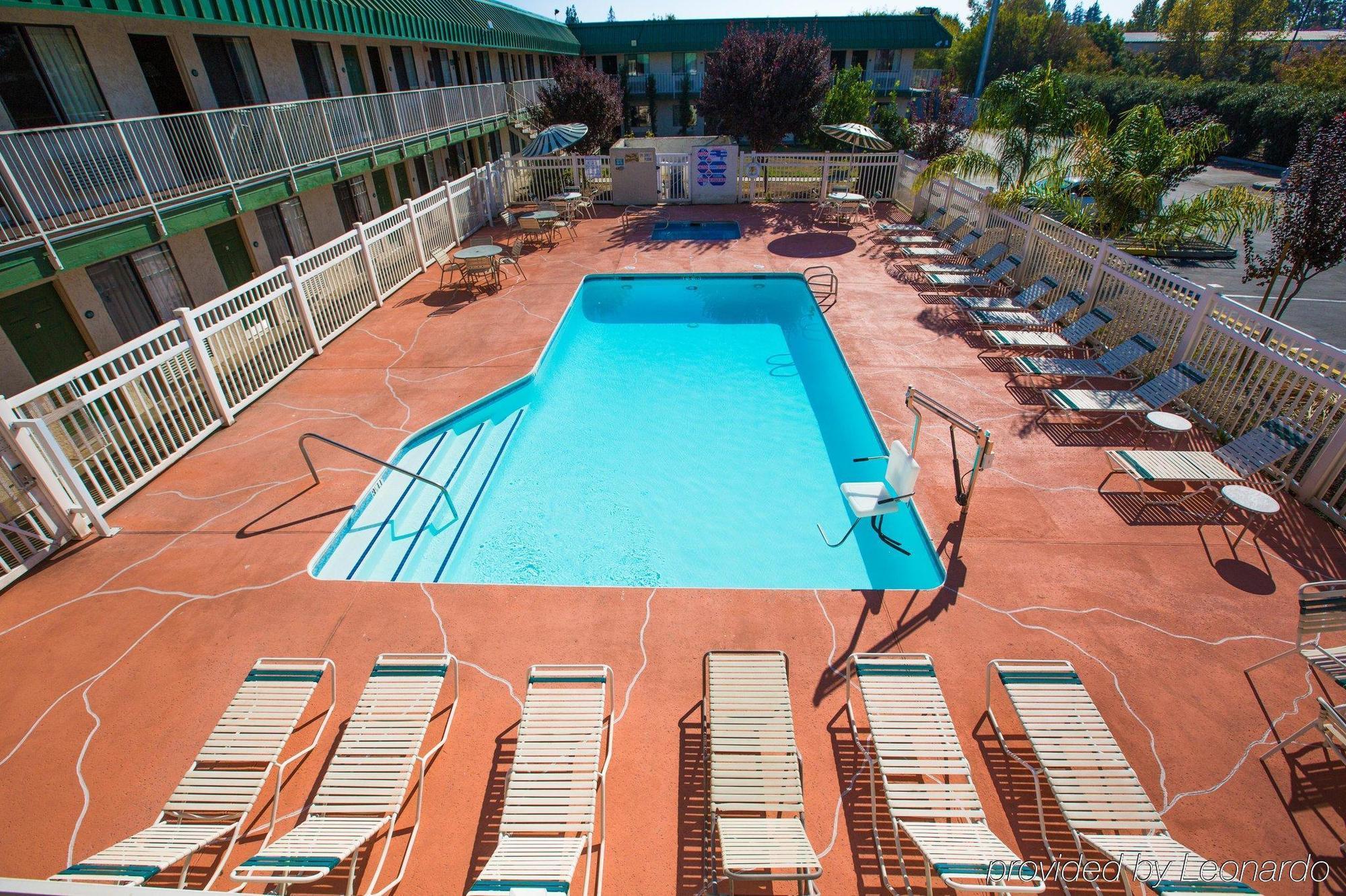 University Inn Fresno Dış mekan fotoğraf