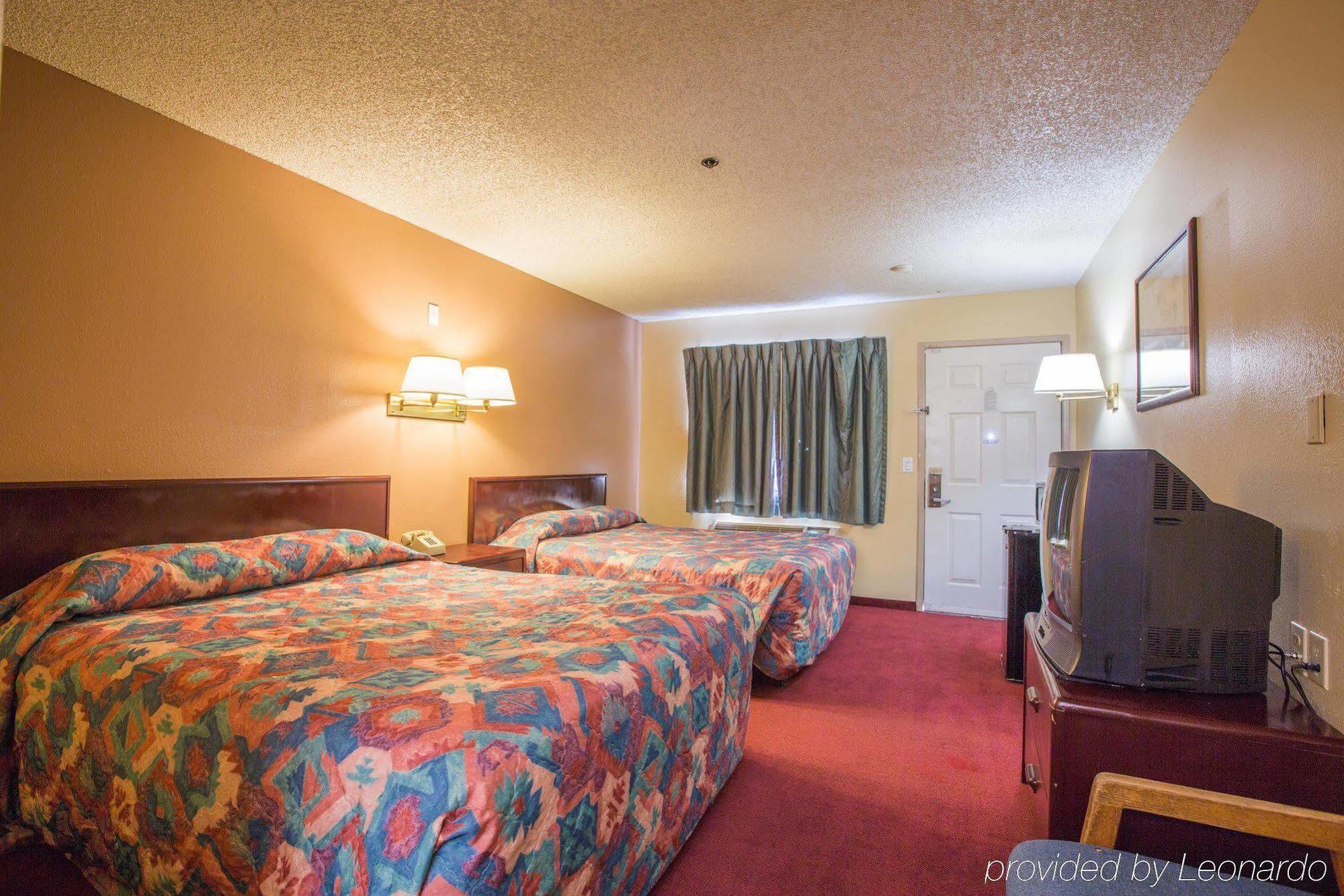 University Inn Fresno Dış mekan fotoğraf