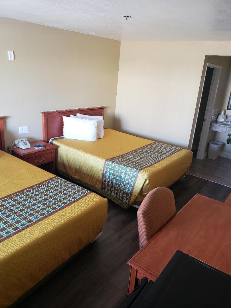 University Inn Fresno Dış mekan fotoğraf